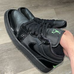 Air Jordan 1 Low SE “Black/Scream Green”