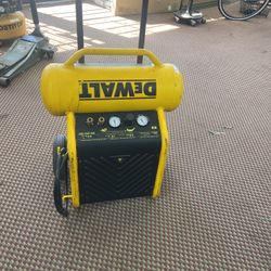 DEWALT 4.5 Gal. Portable Electric Air Compressor