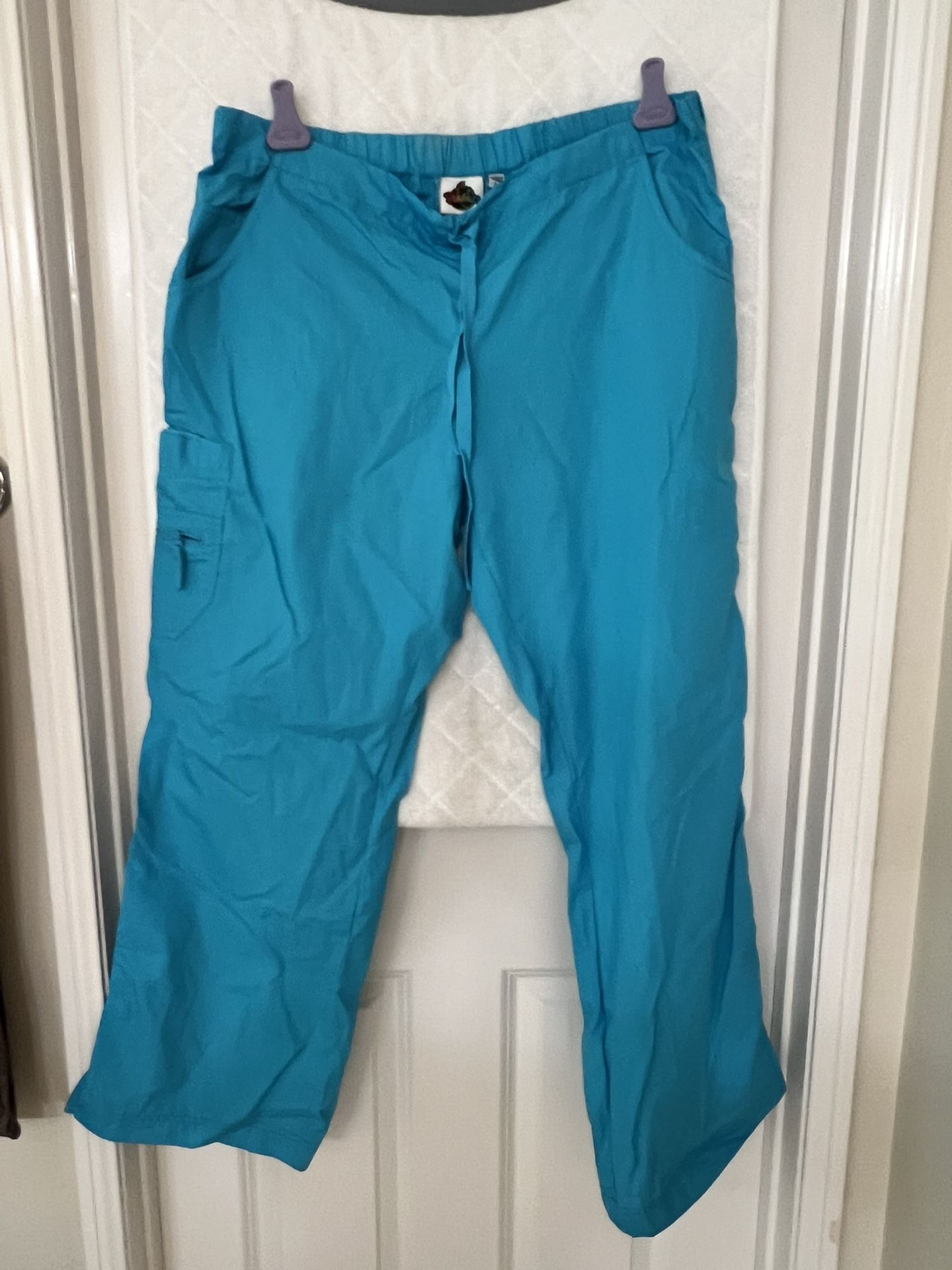 Peaches, large scrub pants