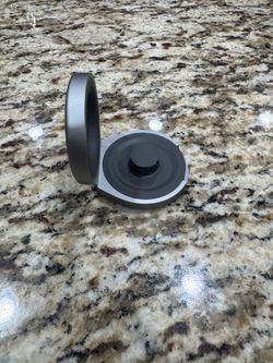 Oura 4 Size 7 Portable Charger
