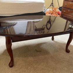 Beautiful Cherry Wood Polish Coffee Table!
