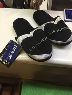 Brand new LA KINGS slippers