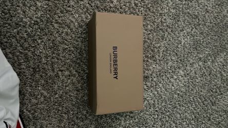 Brand New Authentic Burberry Vintage Check Slides - Full Set with Box & Dust Bag