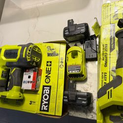 Ryobi One +18v Cordless Bundle Nails Gun And Reciprocating Saw