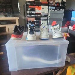 Toddler Nike Sneakers 6c