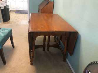 Beautiful 60s Mid century (antique) table