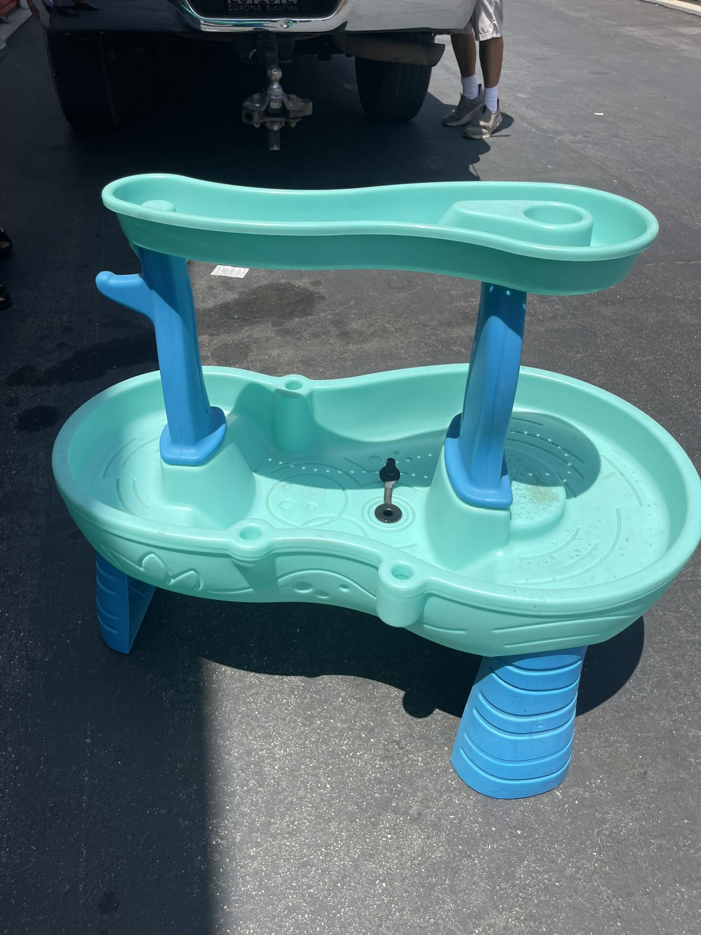 Splash Table