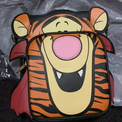 Loungefly Tigger Vampire Bag