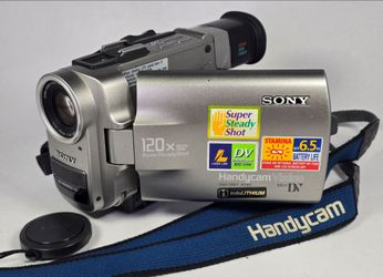 Sony Handycam Vision DCR-TRV7 Mini DV Camcorder