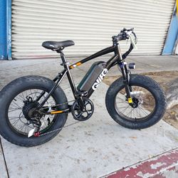 QLIFE RACER PEAK 1200W-SPEED 28MPH-RANGE 60MILES (PAS)
QLIFE Racer Fat Tire 2.0 is a high-performance ebike engineered for unstoppable explorers. It f