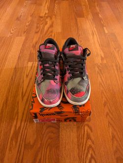 Nike Dunk Low Graffiti Pink Size 8