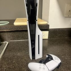PS5 Slim Disc Edition