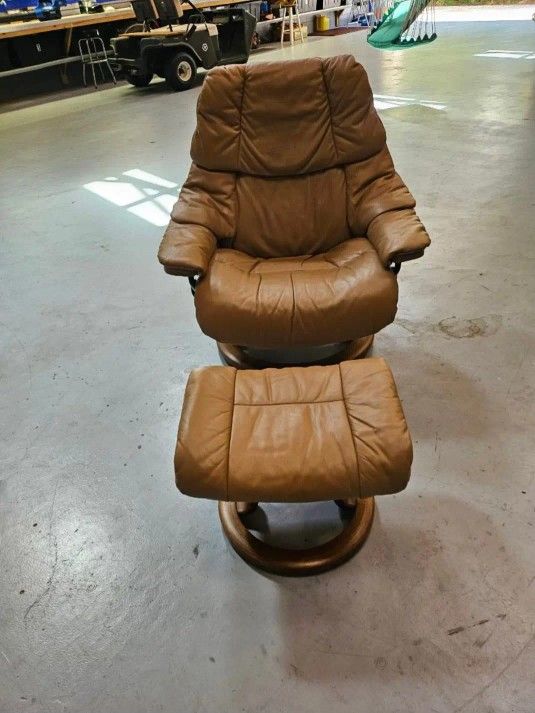 Ekornes Stressless Leather Recliner And Ottoman