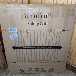 InnoTruth Baby Gate