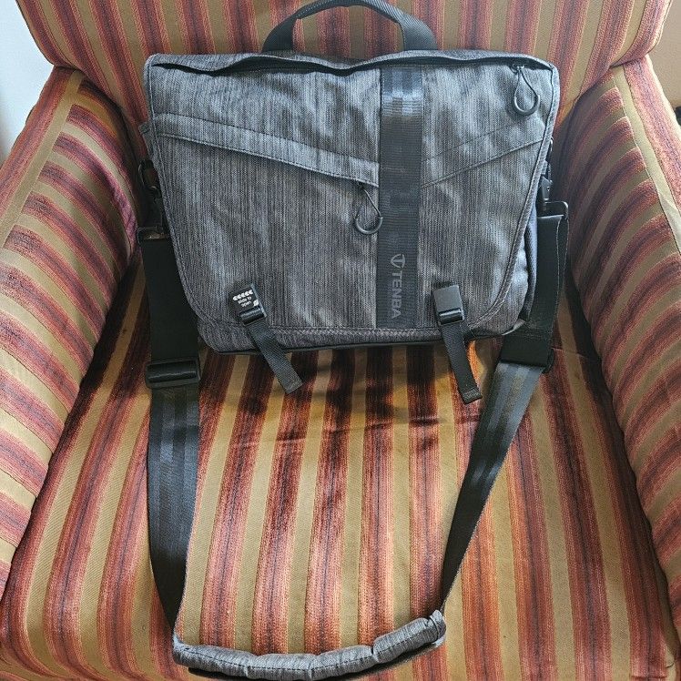 Tenba DSLR camera Bag
