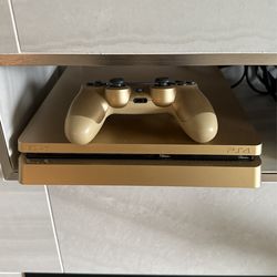 Gold PS4