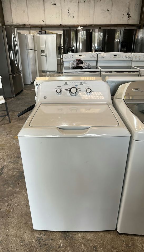 White GE Top Load Washer Large Capacity