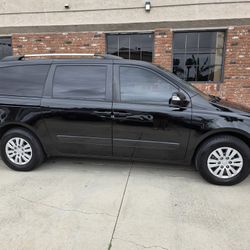 2014 KIA Sedona