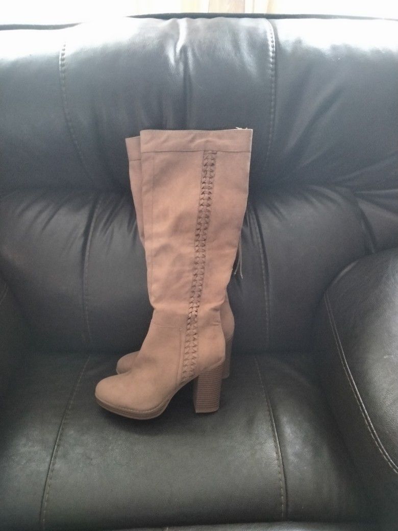 Brown Boots Size 8 