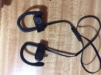 PowerBeats wireless headphones *READ DESCRIPTION*