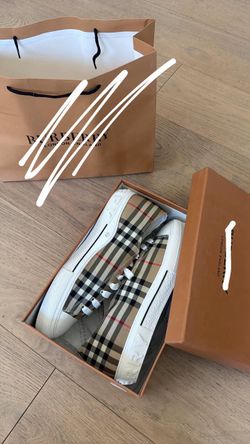 Burberry shoes size 11
