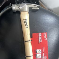 Milwaukee Hammer 19oz 