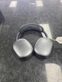 Apple AirPods Max. ASK FOR RYAN.