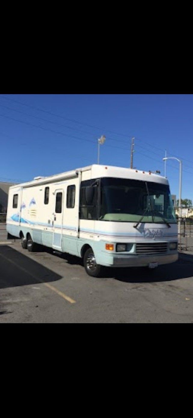 1999 Ford F-53 Motorhome Chassis