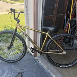 Throne The Goon 14k Gold 29”