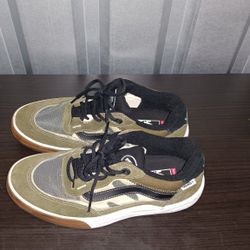 Green and Black Vans Old Skool Size 8