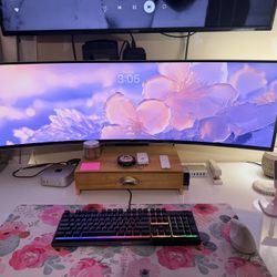 Samsung Odyssey 49” OLED G9 Curved Monitor