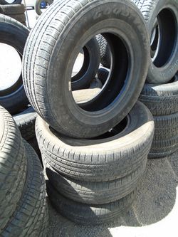 GOODYEAR VIVA 3 215/70/15