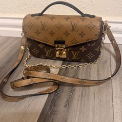 Louis Vuitton Women’s Bag 