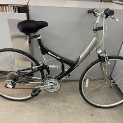 Giant Full suspension Model Cypress DS Hybrid City bike Bicycle cycling Shocks easy to ride fully tuned ready to ride  #Address   we have a store you’