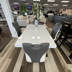 5 PC DINING TABLE SET 