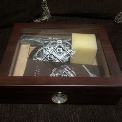 Free Mason Cigar Humidor