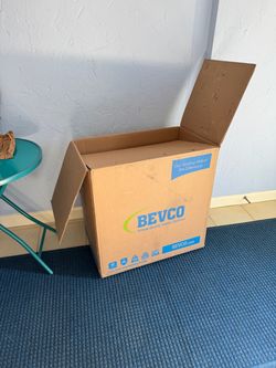 Free boxes of various sizes