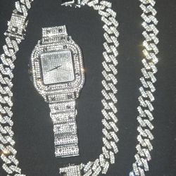 For Sell. Watch ⌚️ ⛓️  And Bracelet  Good Christmas Gift 🎁 🎄 150$