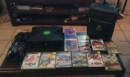 Original Xbox Console Bundle with Games and Controller