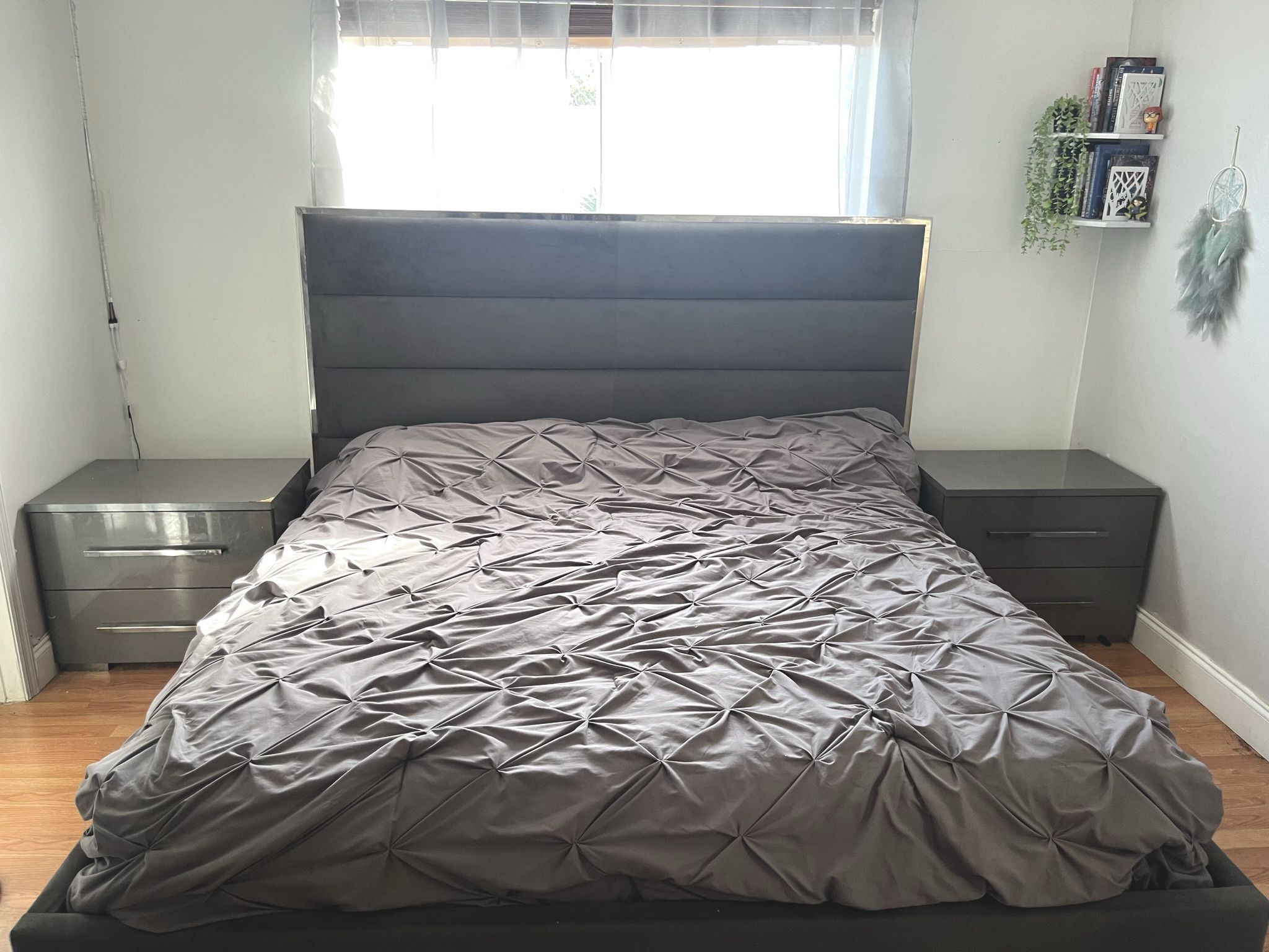 Grey King Bed Set