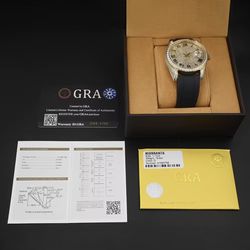 😍 VVS1 Unisex One Size Fits All Moissanite Watch 😍