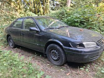 1998 Toyota Camry Sedan 4 cylinder Auto