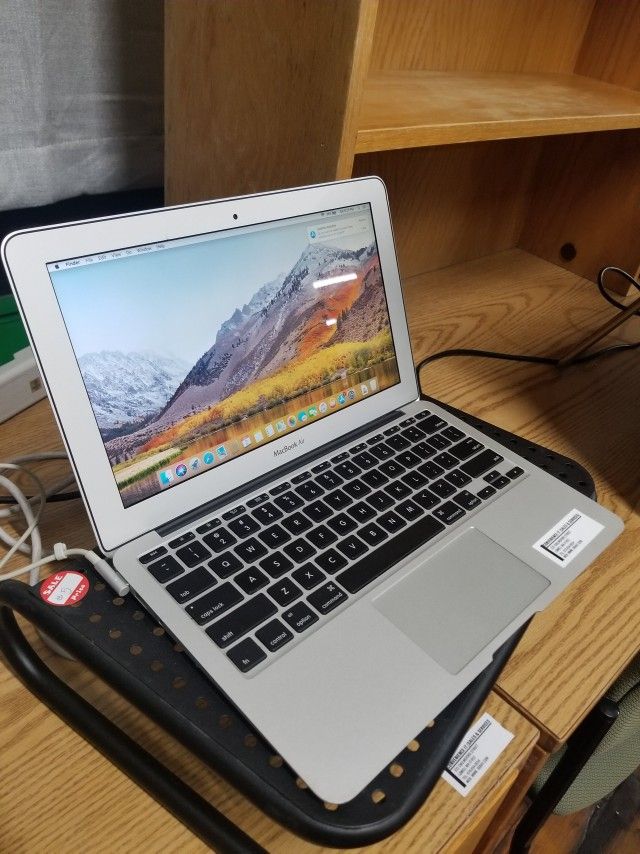 MACBOOK AIR MID 2011 RUNNING ON CORE i5 (SHOP13)