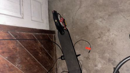 Electric Scooter with Charger