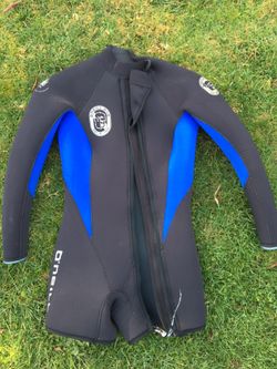 Oniell dive dry/wet suit shorty size 8