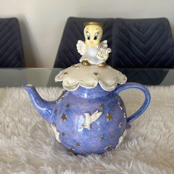 Laraine Eggleston Tweety Celestial Teapot. Limited Edition