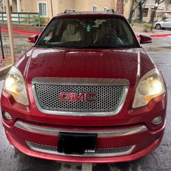 GMC Acadia Denali 2012