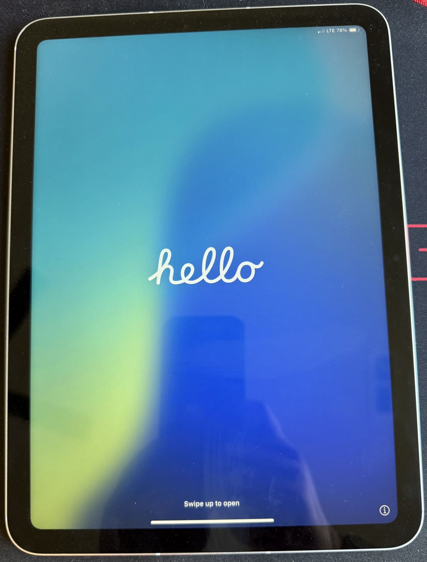 iPad 10th Generation (Wi-Fi + Cellular)
