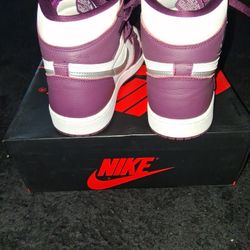 Jordan  1 Bordeaux 