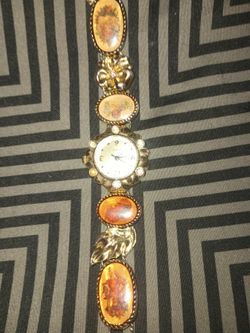 Vintage Holiday Cameo Watch Quartz Japan Movement